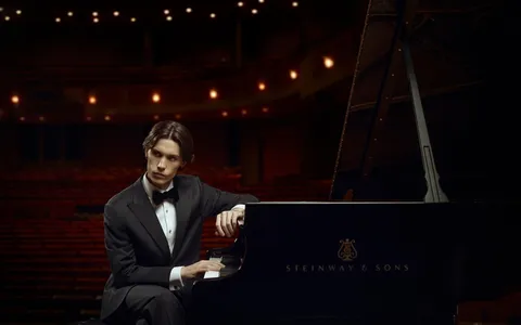Jaeden Izik-Dzurko in Recital